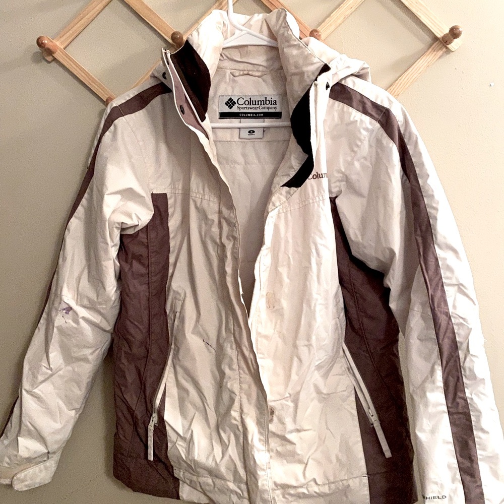 Columbia rain jacket